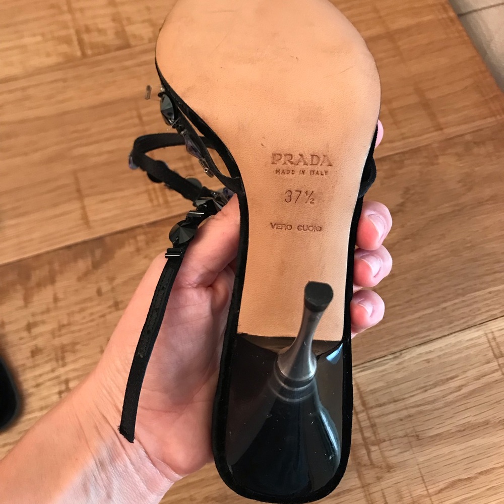 Prada heels size 37 1/2 - Picture 3 of 3